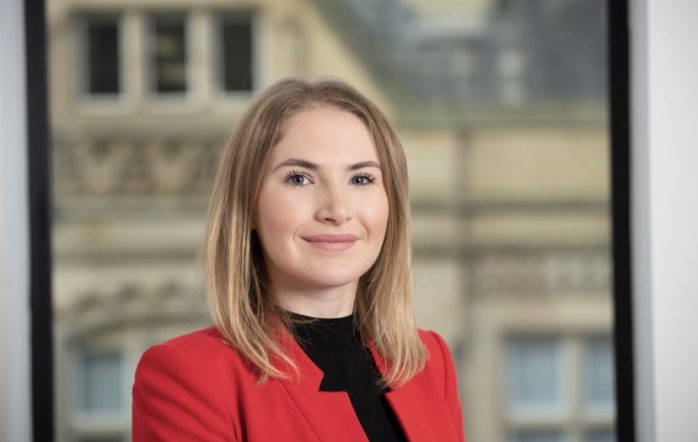 Roisin is a Chartered Surveyor and Yoga teacher. Here she is telling you why you should offer a corporate yoga class at your place of work.