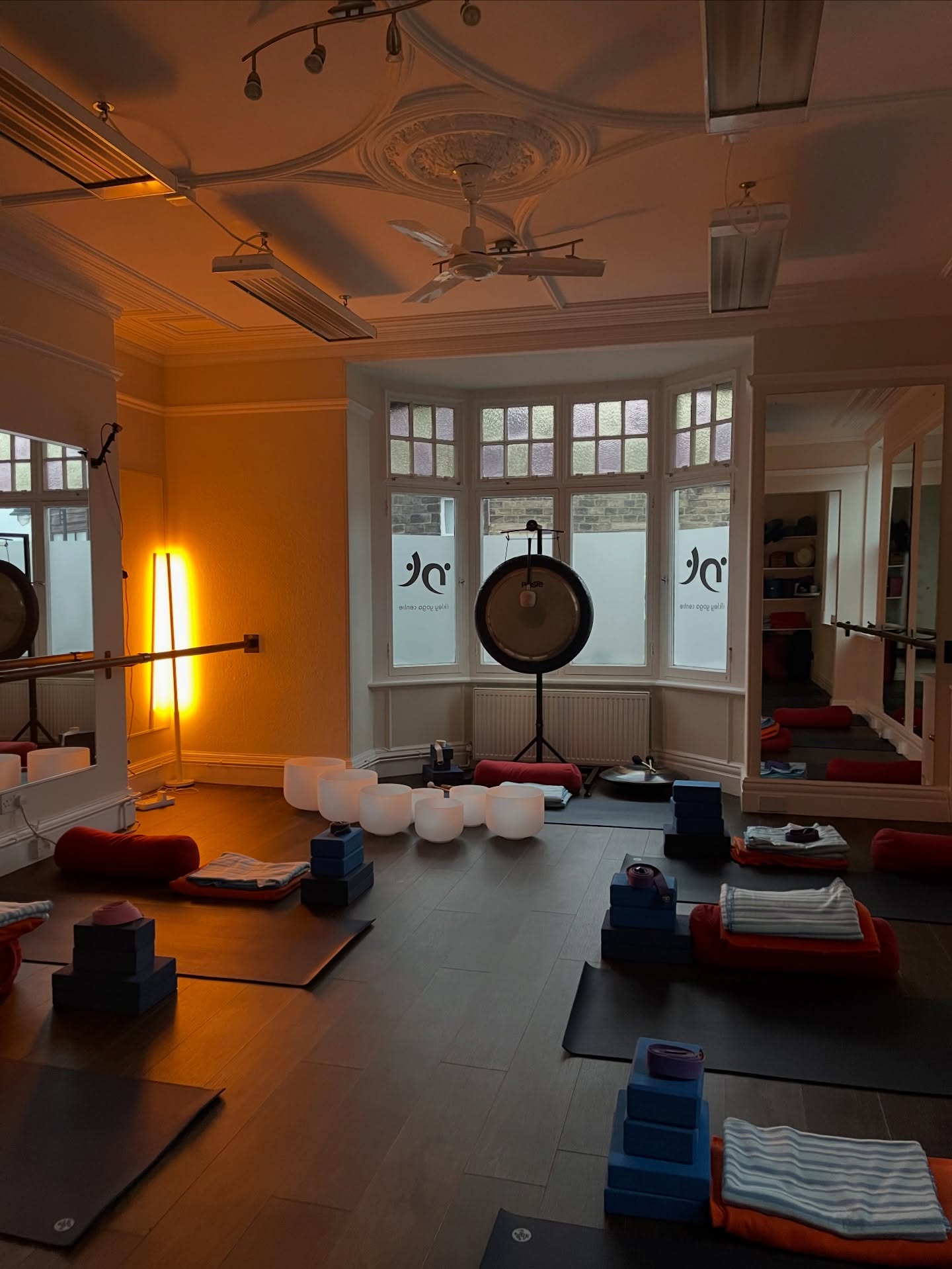 yin studio yoga